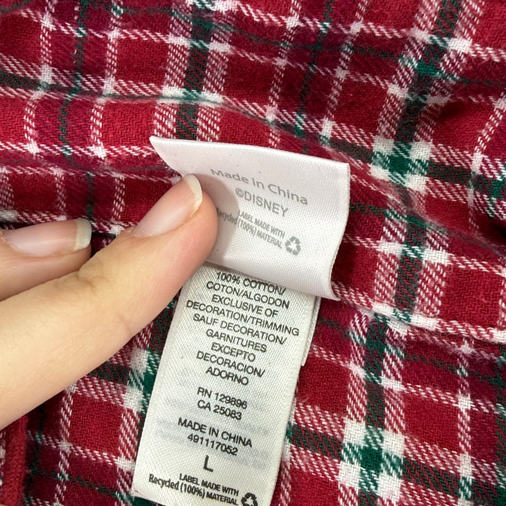 Disney Plaid Button Up Christmas PJ Shirt Mens L Daddy Embroidered Mickey Pluto - Picture 7 of 8